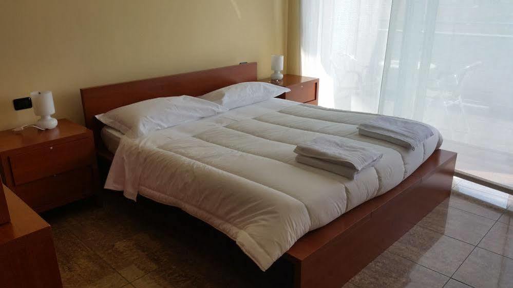 Residence Fermi Casarile Zewnętrze zdjęcie