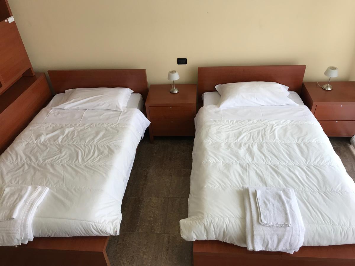 Residence Fermi Casarile Zewnętrze zdjęcie