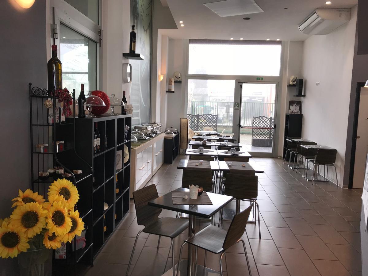 Residence Fermi Casarile Zewnętrze zdjęcie